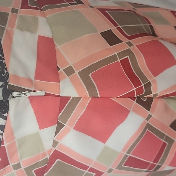 Valarie Stevens Geometric Print Silk Skirt - Picture 4 of 10